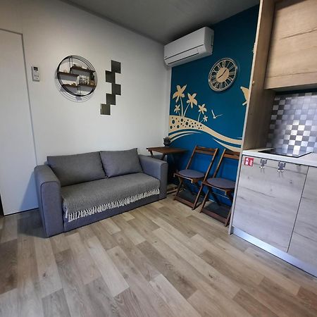 Sand & Relax Privlaka - Mobile Home Gloria 外观 照片