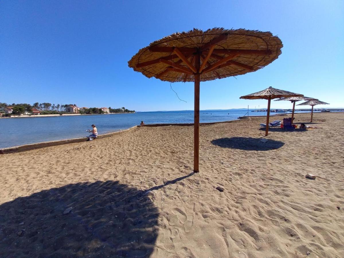 Sand & Relax Privlaka - Mobile Home Gloria 外观 照片